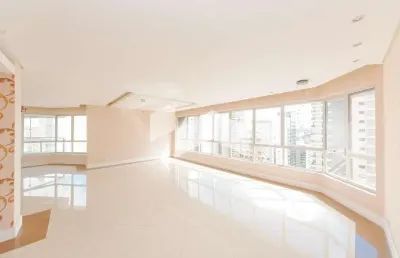 Apartamento com 284 m², 4 quartos sendo 3 suítes à venda no bairro água verde.