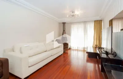 Apartamento com 167 m², 3 quartos sendo 3 suítes para alugar no bairro água verde.
