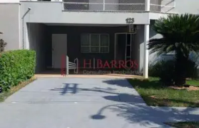 Casa de condomínio com 4 quartos e 4 banheiros à venda, 202m2