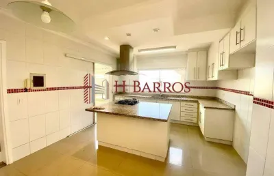 Casa de condomínio com 4 quartos e 5 banheiros à venda, 270 m² por r$ 1.250.000