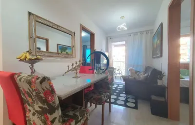 Apartamento à venda com 2 quartos a aproximadamente 150m da praia no costa azul