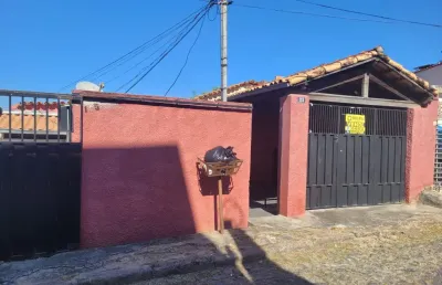 Casa com barracão no  bairro dom cabral - entrada individual- r$ 550.000,00