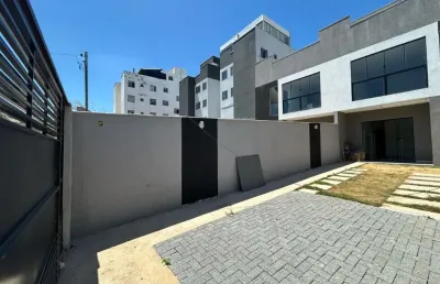 Casa com 3 quartos à venda na Rua Miquelina Dias Menezes, 745, Parque Xangri-Lá, Contagem