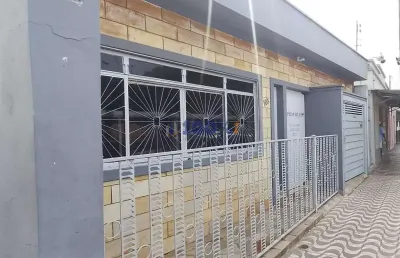 Casa comercial à venda na rua barão do rio branco, 103, centro, jacutinga, 243 m2 por r$ 650.000