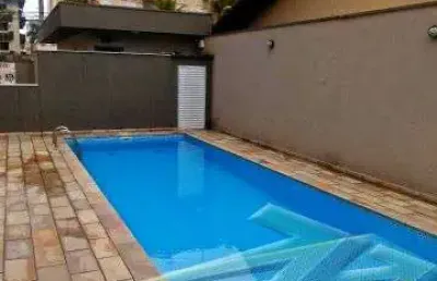 Ubatuba, itagua - apartamento com 02 dormitórios sendo 01 suite, área de lazer e 02 vagas de garagem.