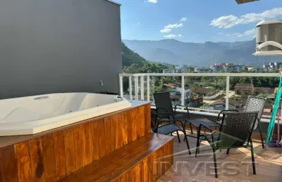 Ubatuba, pereque-açu - apartamento cobertura financiado pela construtora, bem localizado, 60m2 útil, 02 dorms sendo 01 suíte.
