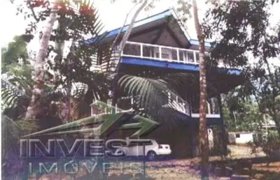 Ubatuba, praia do felix - pé na areia, sobrado com 200m2, estilo rustico, 04 suítes.