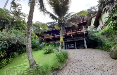 Ubatuba, alto padrão linda casa com vista do mar, praia vermelha