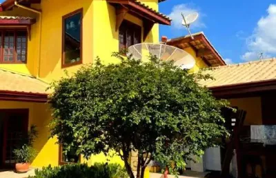 Ubatuba, jardim carolina - linda casa com excelente área de lazer.