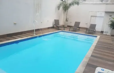 Ubatuba, centro- apartamento com 2 dormitórios, em rua sem saída, segura e tranquila!