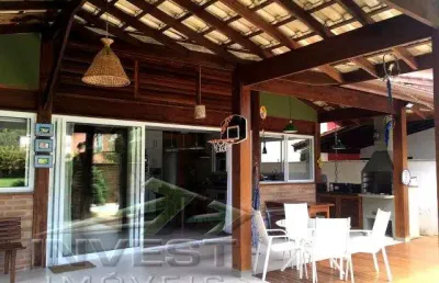 Ubatuba, horto - vila verde - belíssima casa com 03 dormitórios e piscina.