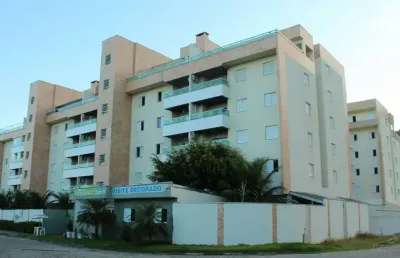 Ubatuba, toninhas- apartamento de 2 dormitórios, área de lazer completa a 100mts da praia!