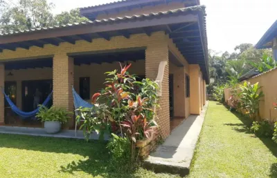 Ubatuba, praia dura- belísima casa pé na areia em condomínio na praia dura!