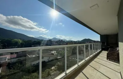 Ubatuba, centro- belíssimo apartamento de 3 dormitórios, sendo 2 suítes, em condomínio tranquilo e aconchegante!