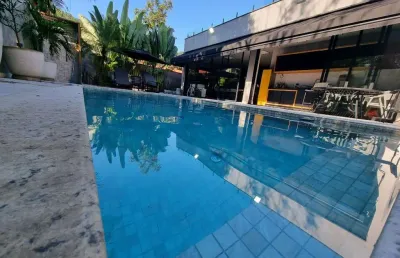 Ubatuba, horto- residência de luxo em condomínio fechado com arquitetura moderna e elegante!