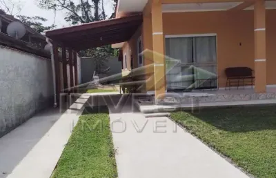 Ubatuba, ubatumirim - linda casa 100m do mar, sendo 3 belas suítes, 160m2 de área construída e 360m2 de terreno. oportunidade