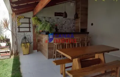 Casa 3 quartos, 2 suítes, 4 banheiros próximo feira do b. martins