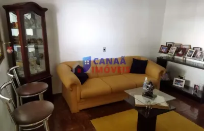Casa 3 quartos, 1 suíte - bairro martins na área de clínicas