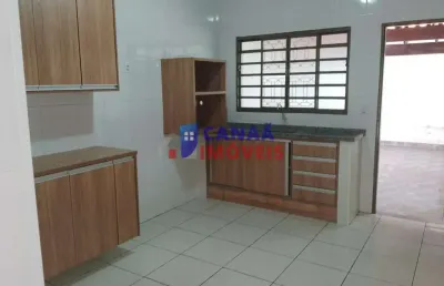 Casa com 3 quartos à venda no Jardim Europa, Uberlândia 