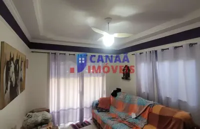 Casa com 3 quartos à venda no Jardim Holanda, Uberlândia 