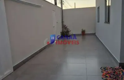Casa com 3 quartos à venda em São Jorge, Uberlândia 