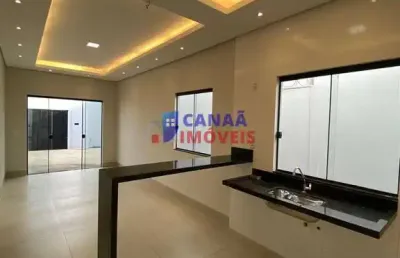 Casa com 3 quartos à venda em Laranjeiras, Uberlândia 