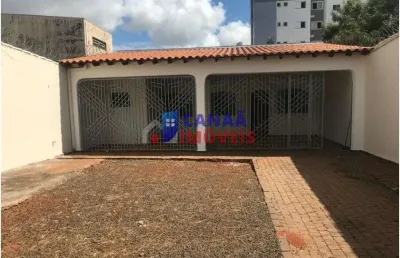 Casa com 3 quartos à venda no Tibery, Uberlândia 