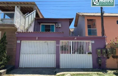 Excelente casa totalmente independente, 3 quartos, 3 banheiros, 1suite, cozinha, sala, área de serviço, churrasqueira, garagem para carros. somente à