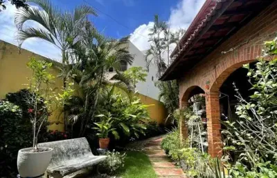 Casa ampla e  duplex 4 dormitorios 3 vagas energia solar   460m² de área