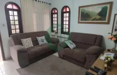 Excelente oportunidade de investimento! casa para renda!