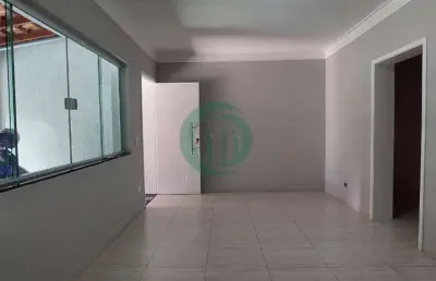 Casa com 2 quartos para alugar na Vila Homero Thon, Santo André 