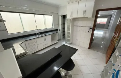 Casa com 3 quartos à venda na Rua Luís Arnoni, 245, Vila Irmãos Arnoni, São Paulo