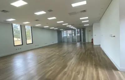 Maravilhoso prédio comercial  a venda e locação e bem localizado