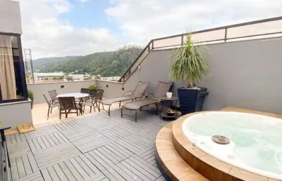 Cobertura duplex 3 suítes e 3 vagas na ponta aguda!