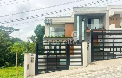 Sobrado triplex 3 dormitórios e 2 vagas na fortaleza!