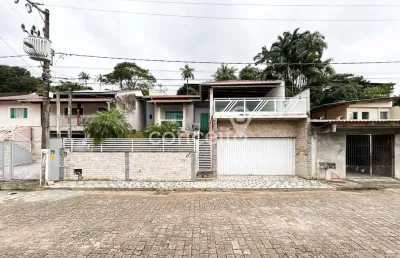 Casa semimobiliada com 3 dormitórios no salto do norte!