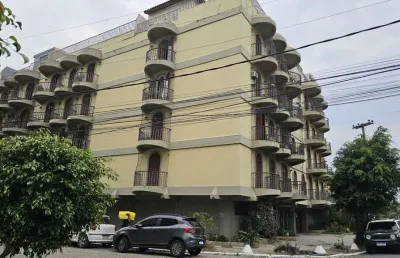 Cod 1370- venda- apartamento padrão 3 quartos- frente, centro- cabo frio