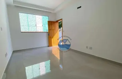 Linda casa sobreposta baixa - com fino acabamento – 3 suítes – 5 vagas - 147m² - campo grande