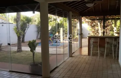 Casa para alugar com 5 quartos, piscina e 4 vagas - condomínio santa helena- bonfim paulista