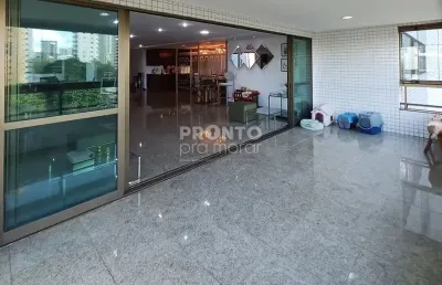 Incrível imóvel em casa forte, com uma área de 273,73m² 4 suítes