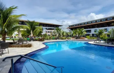 Apartamento,68m² mobiliado, vista mar praia do cupe,03 quartos, 01 suíte