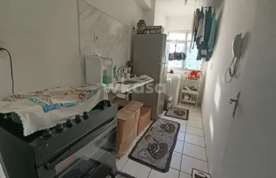 Apartamento com 3 quartos para alugar no Colina de Laranjeiras, Serra 