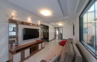 Casa com 3 quartos à venda no Barcelona, Serra 