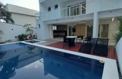 Casa em condomínio fechado com 4 quartos para alugar na Rua das Azaléias, 890, Alphaville II, Salvador