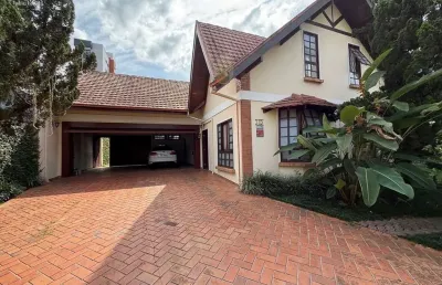 Casa com 4 quartos à venda na rua joaçaba, 2400, saguaçu, joinville por r$ 1.700.000