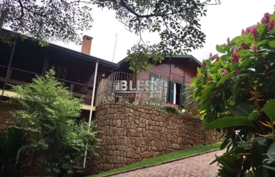 Venda de casa em condomínio de alto padrão em campo limpo paulista-sp: 5 quartos, 5 suítes, 3 salas, 5 banheiros, 10 vagas de garagem!