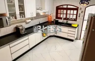 Casa reformada e semi mobiliada à venda no jardim do lago - jundiaí - ca03144