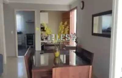 Casa em condomínio de alto padrão em jundiaí-sp, jardim colônia: 3 quartos, 1 suíte, 1 sala - imperdível!