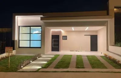 Térrea com 3 suítes e piscina condomínio evidencias
