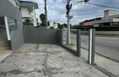 Casa com piscina e salão de festas mobiliado à venda - 3 dormitórios na pedra branca, palhoça